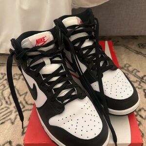 Nike Dunk High Panda